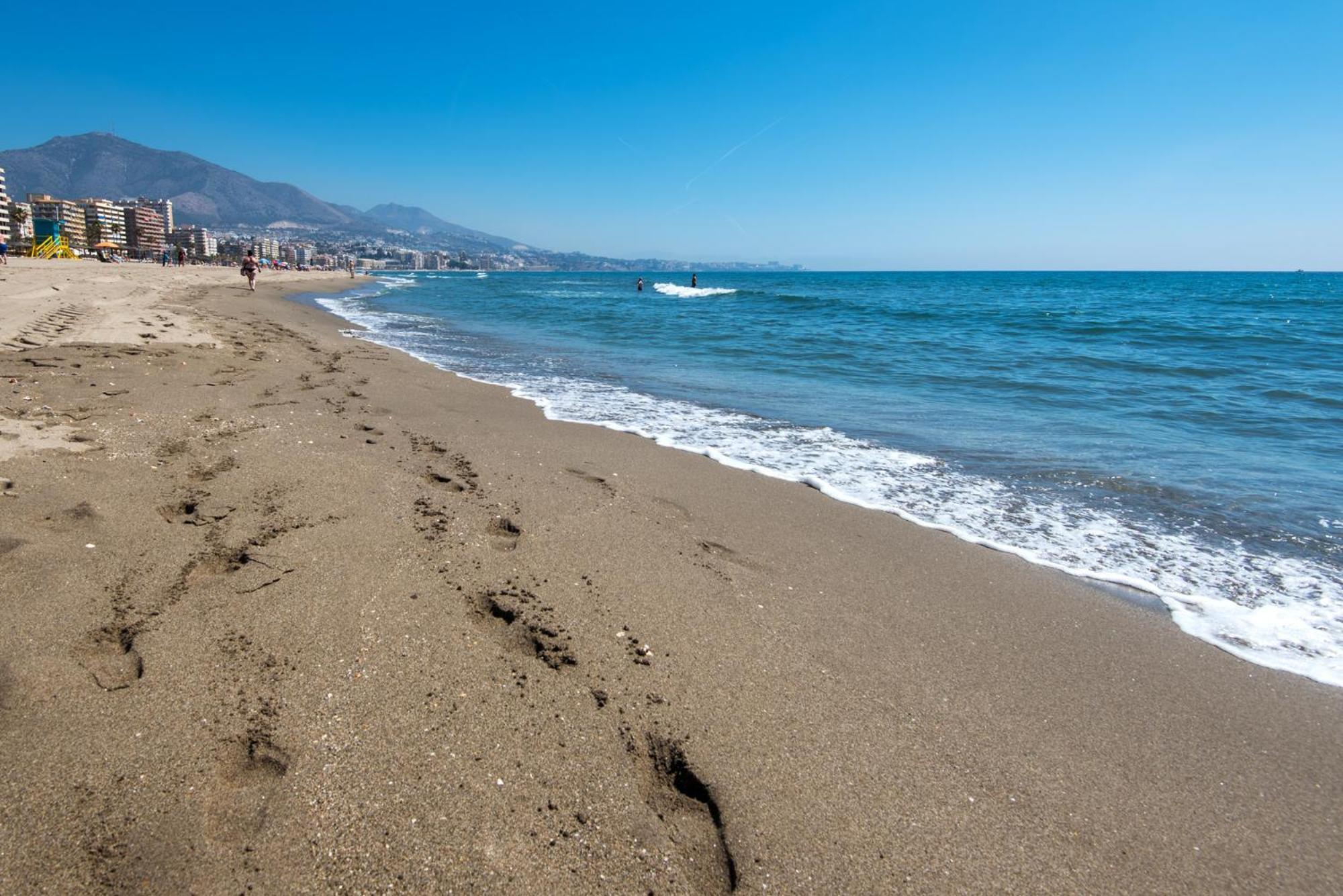 Boliches Center Next To The Beach, Parking, Pool & Terrace Appartement Fuengirola