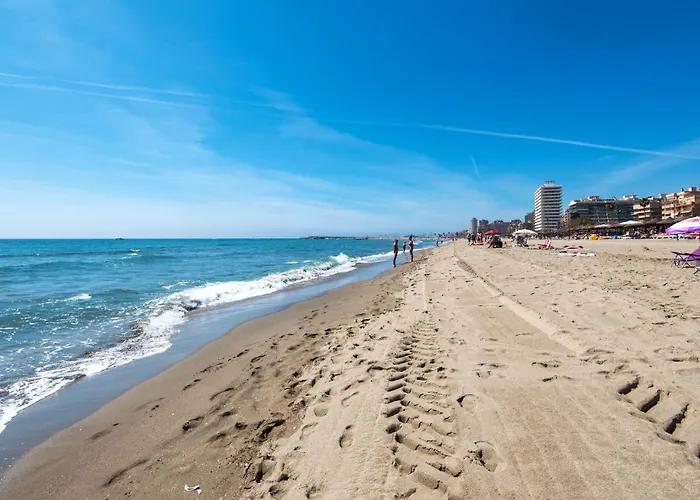 Boliches Center Apartment Next To The Beach, Parking, Pool & Terrace